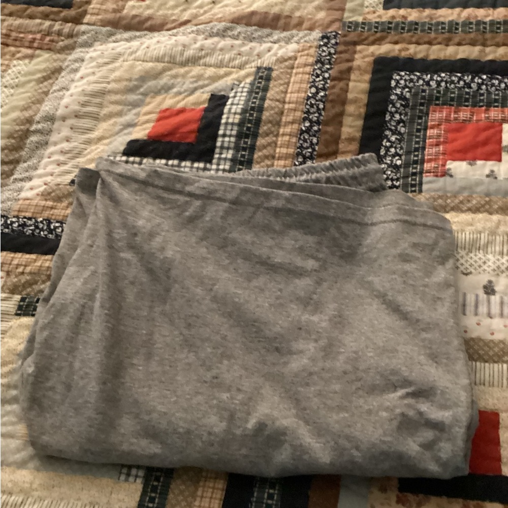 Shorts - Picture 2 of 4
